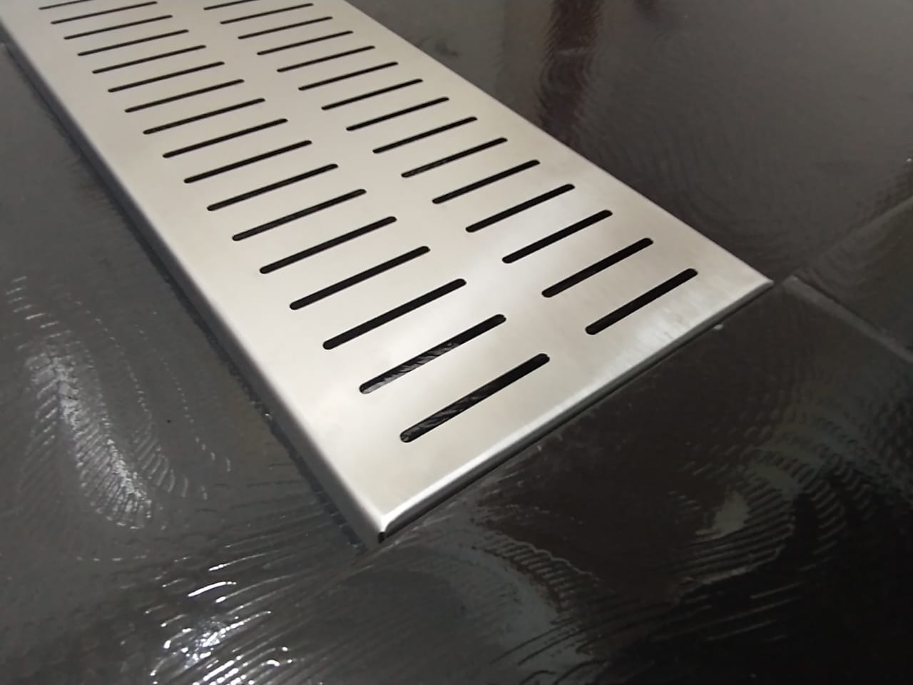 GR EM CHAPA CORTE A LASER OBLONGO VERTICAL